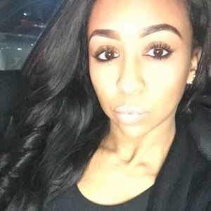 Meet your Posher, Tinaya